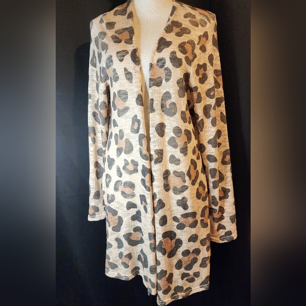 Tees 2 ur Door L/XL Animal Print Open Front Cardigan